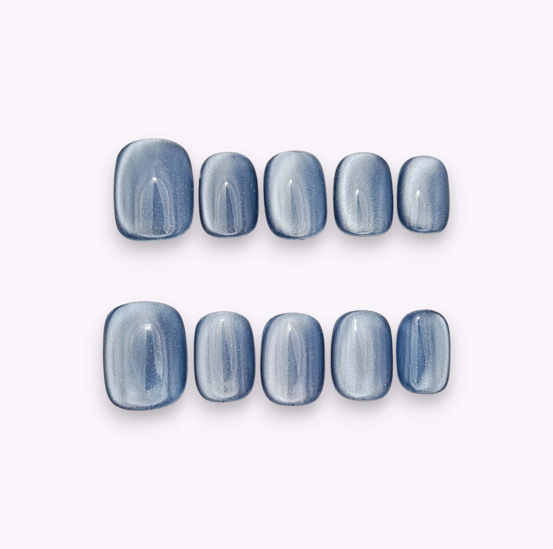 Press on nails occhio di gatto super corte blu