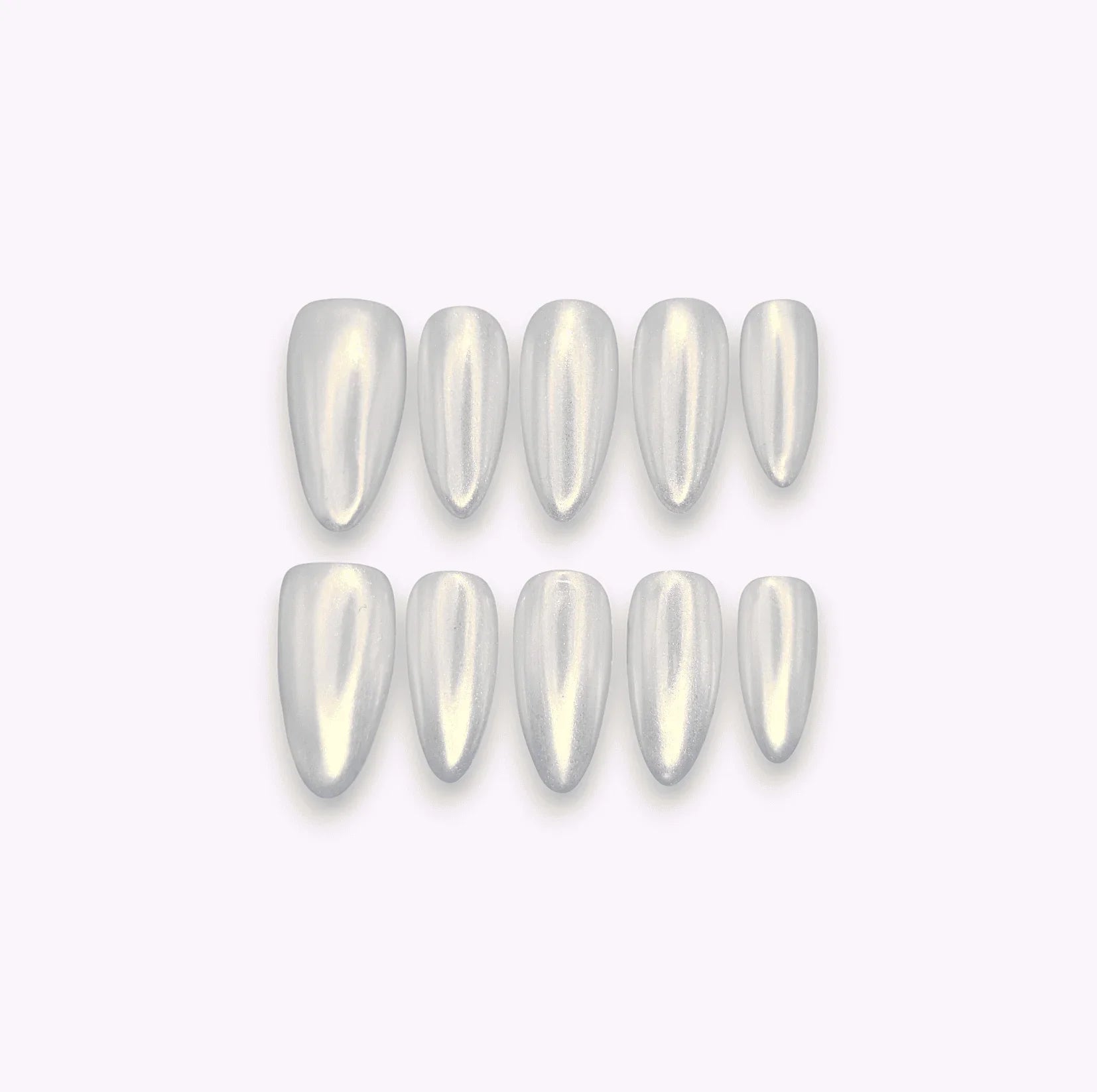 Unghie press on in gel a mandorla bianco perlato