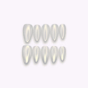 Unghie press on in gel a mandorla bianco perlato