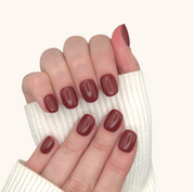 Unghie press on super corte warm bordeaux